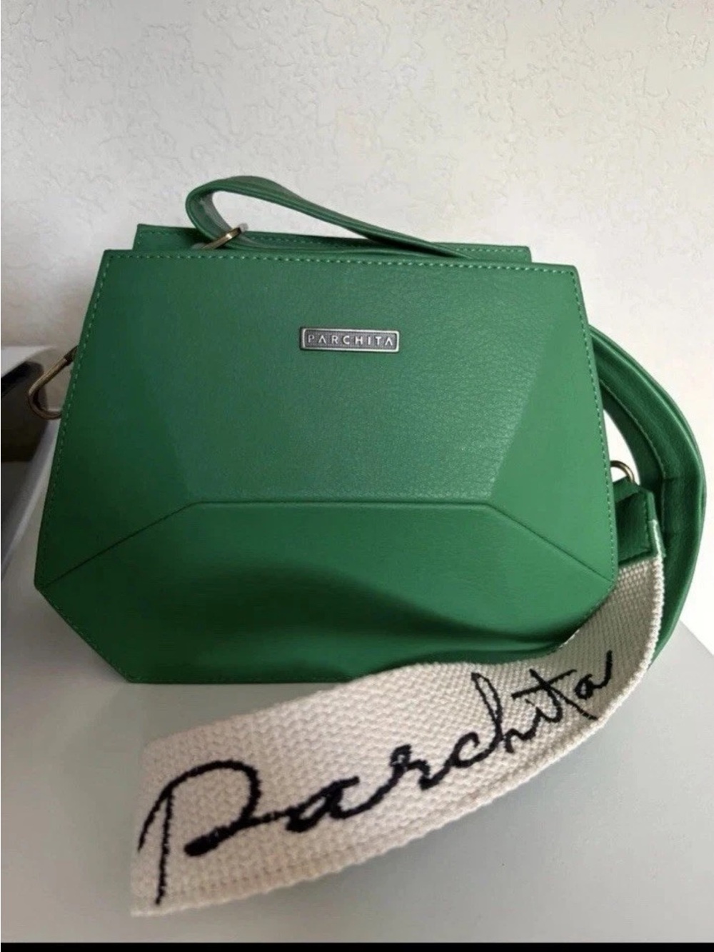 Parchita Women's Crossbody Bag